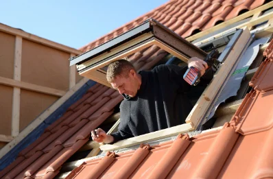 Pose de fenêtres de toit Velux à Chambonas